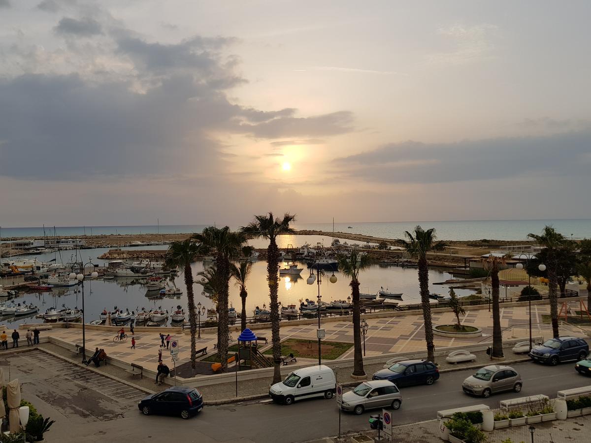 Terrazza Sul Porto Apartamento Scoglitti Exterior foto